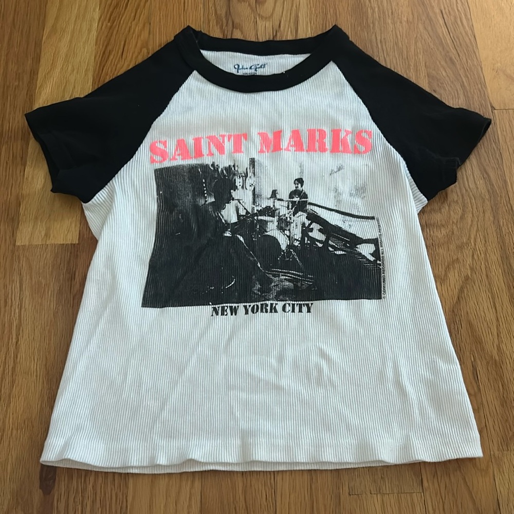 Brandy Melville baby tee